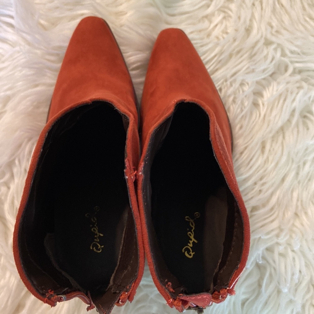 QUPID Booties never been worn size 8.5 beautiful color heel is 4” - Picture 11 of 12